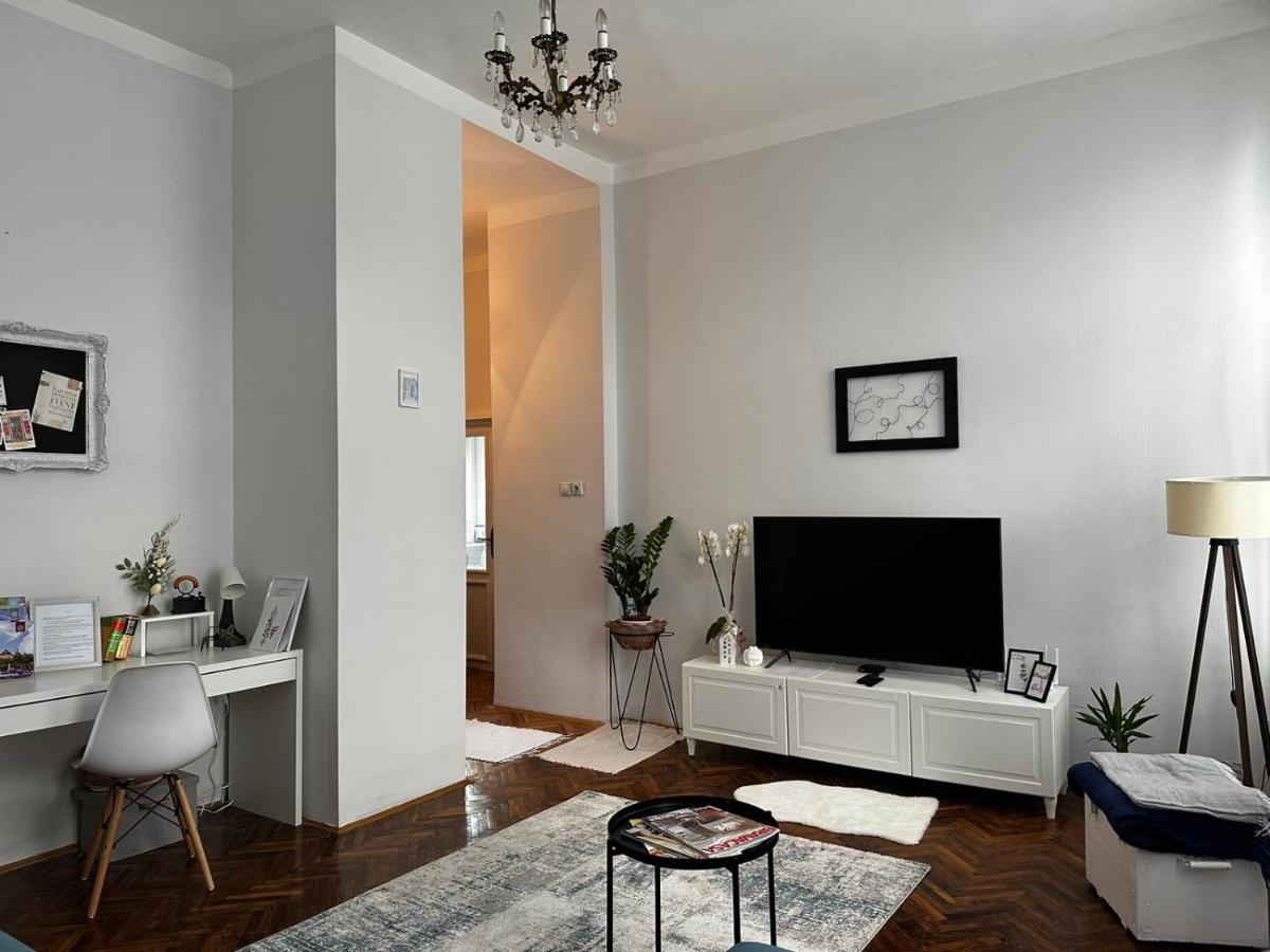 Pure Of Joy City Centre Apartment Subotica Ngoại thất bức ảnh